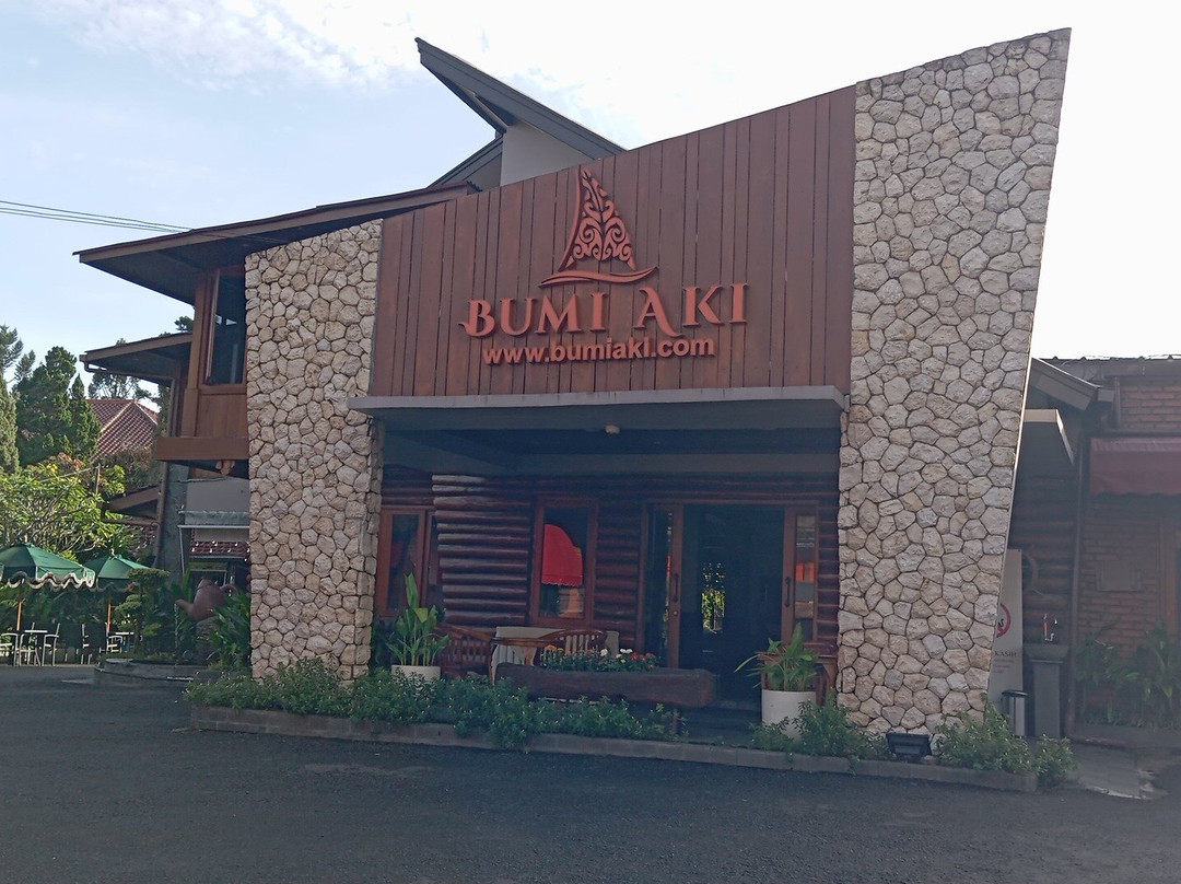 Holidays Tour And Travel Puncak-Bogor Destination Indonesia-茂物必去景点