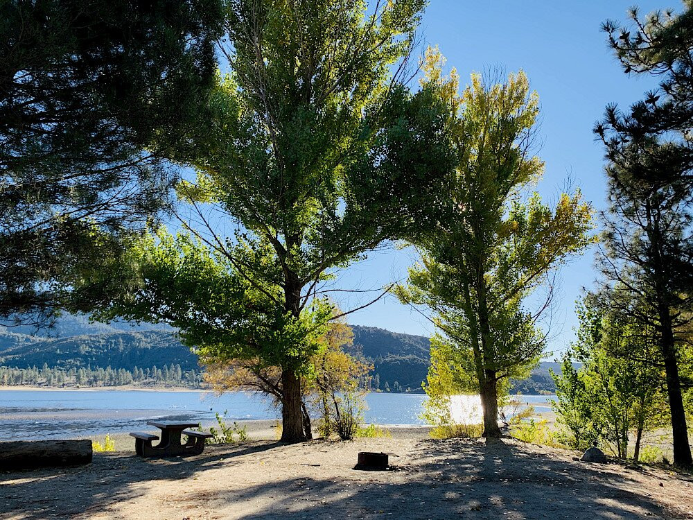 Lake Hemet Campground