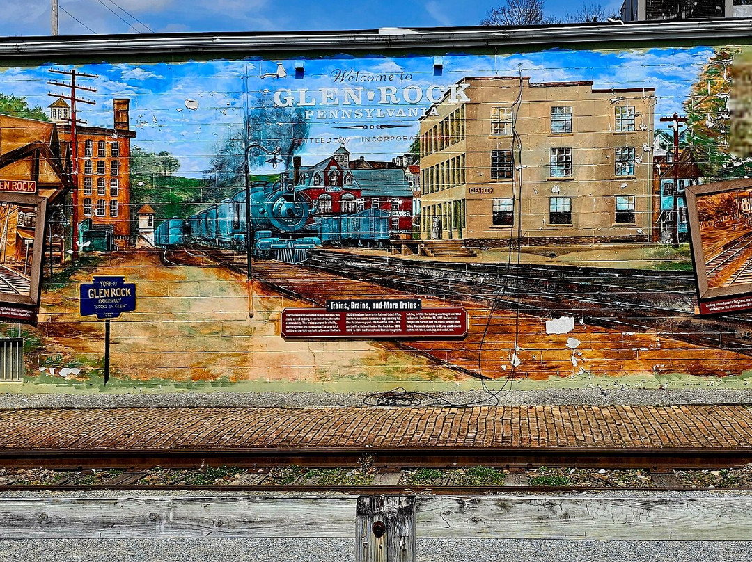 Trains, Grains, and More Trains Mural-Glen Rock必去景点