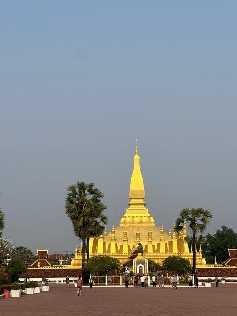 塔銮寺 (Pha That Luang)-万象必去景点
