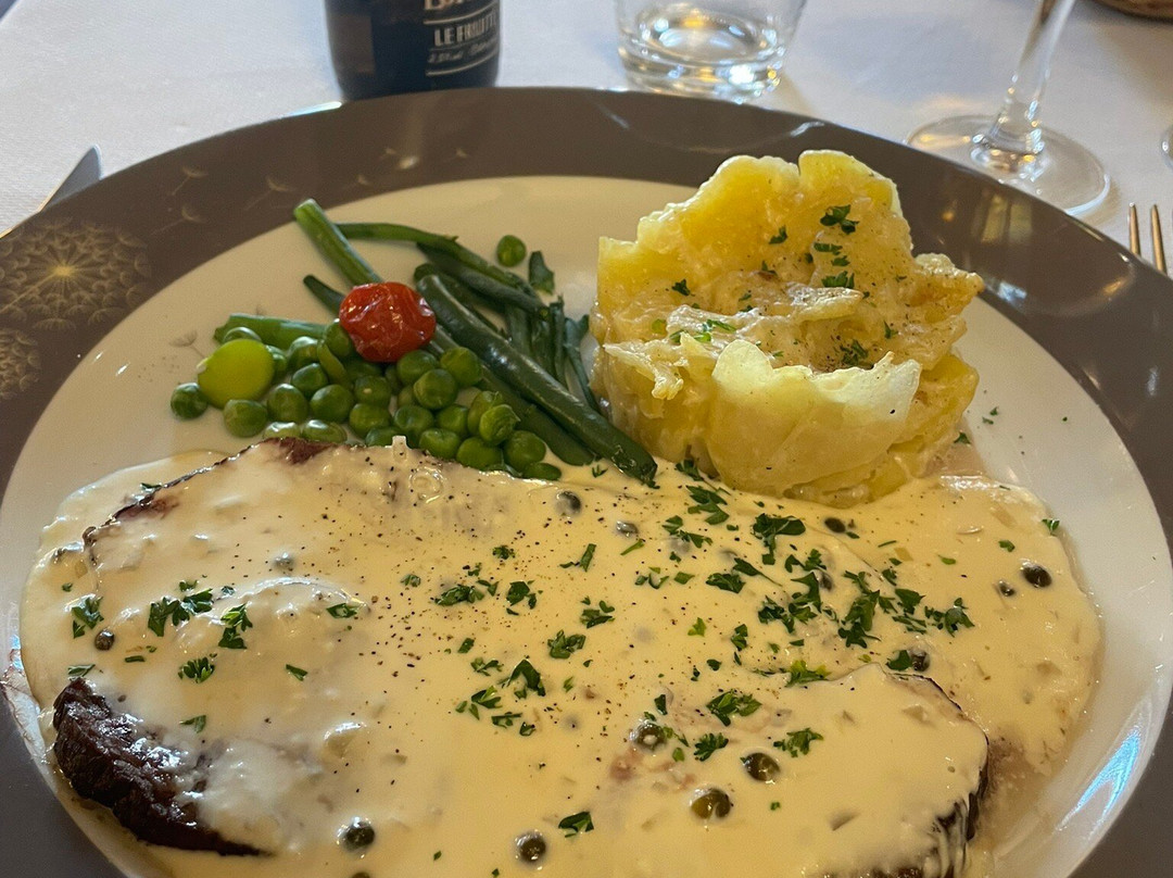 乐诺曼底酒店主图