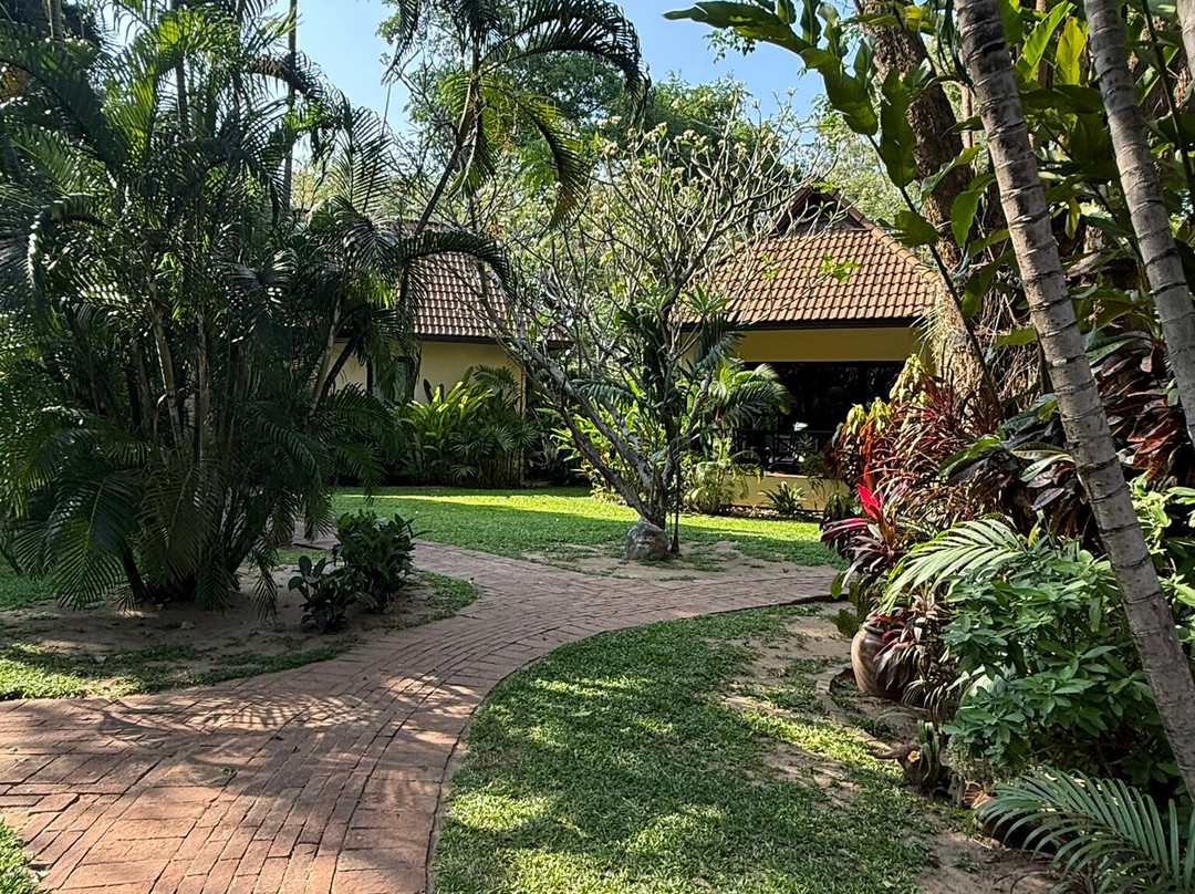 东方葵度假村主图