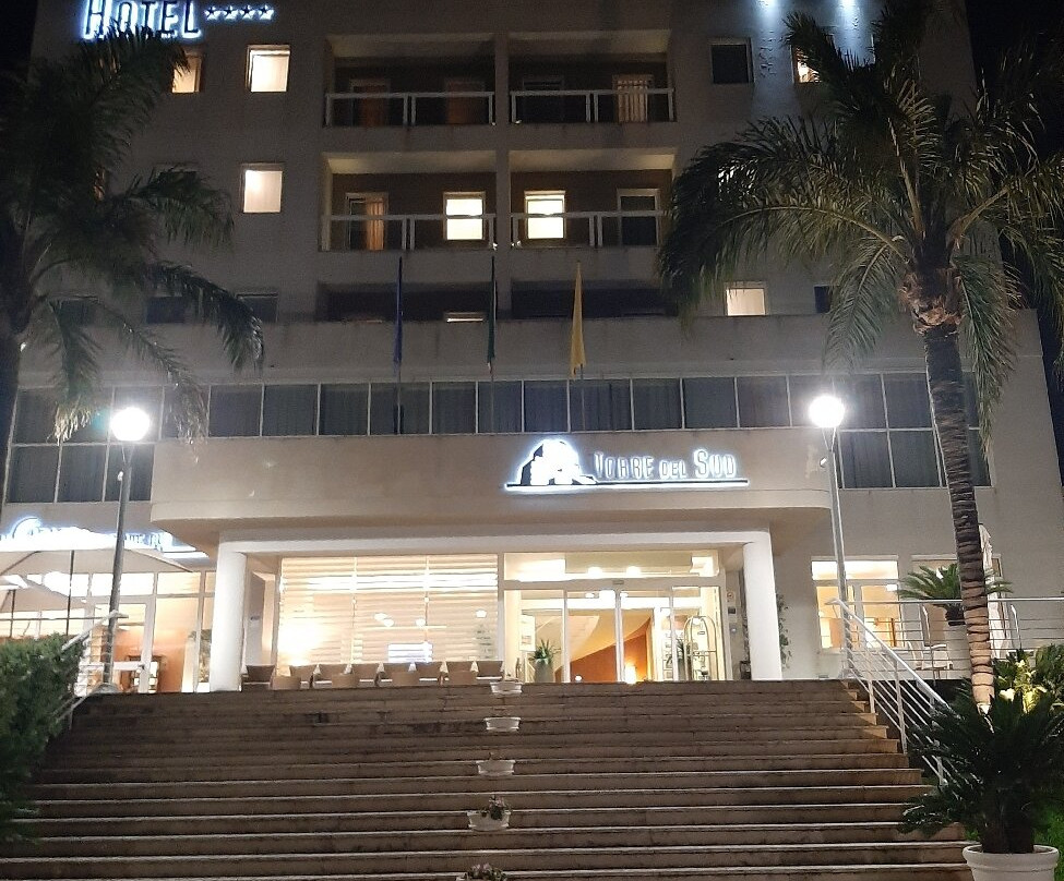 托雷德尔苏德酒店主图