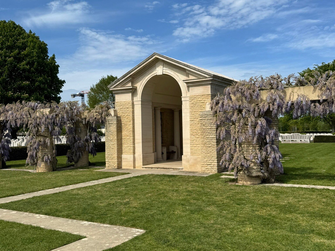 Bayeux War Cemetery-巴约必去景点
