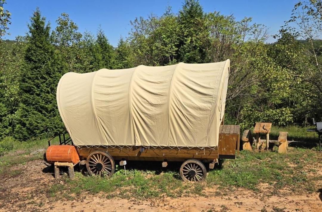 Covered Wagons Hill Camp - WAGON 4