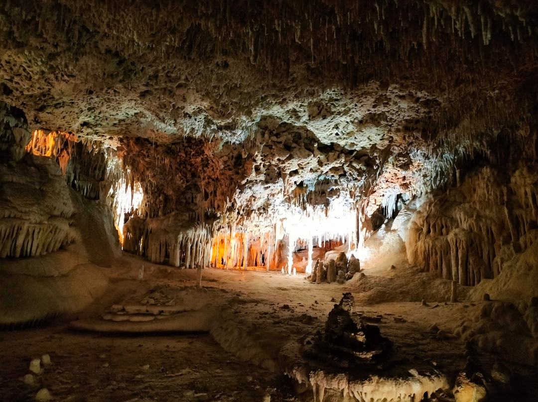 Cuevas Dels Hams-克里斯托港必去景点