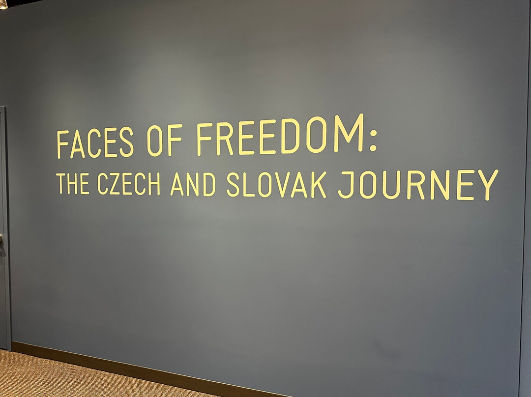 National Czech & Slovak Museum & Library-锡达拉皮兹必去景点