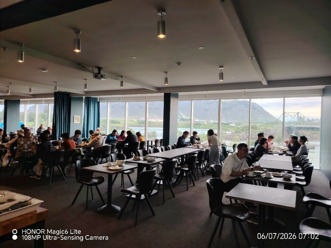 塞尔福斯水疗酒店主图