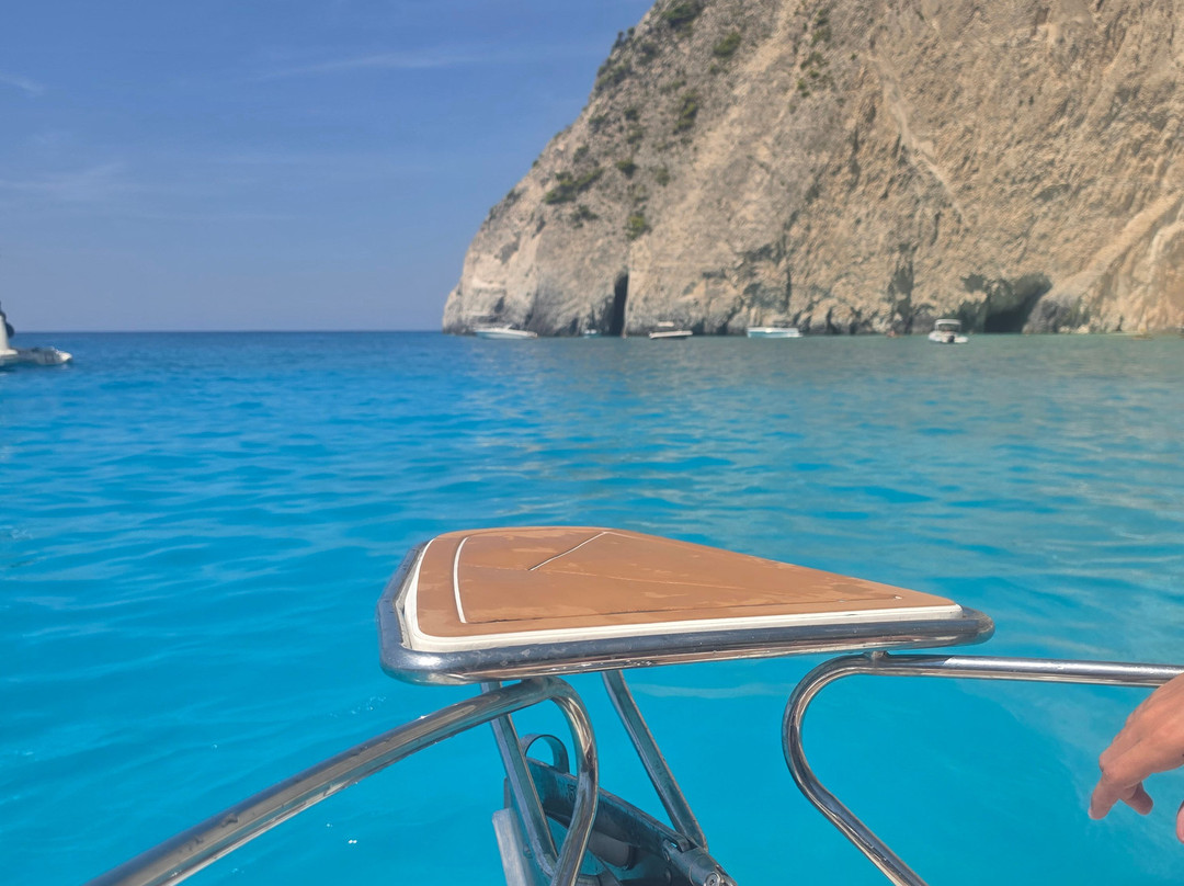 Zante Waves-Agios Sostis必去景点