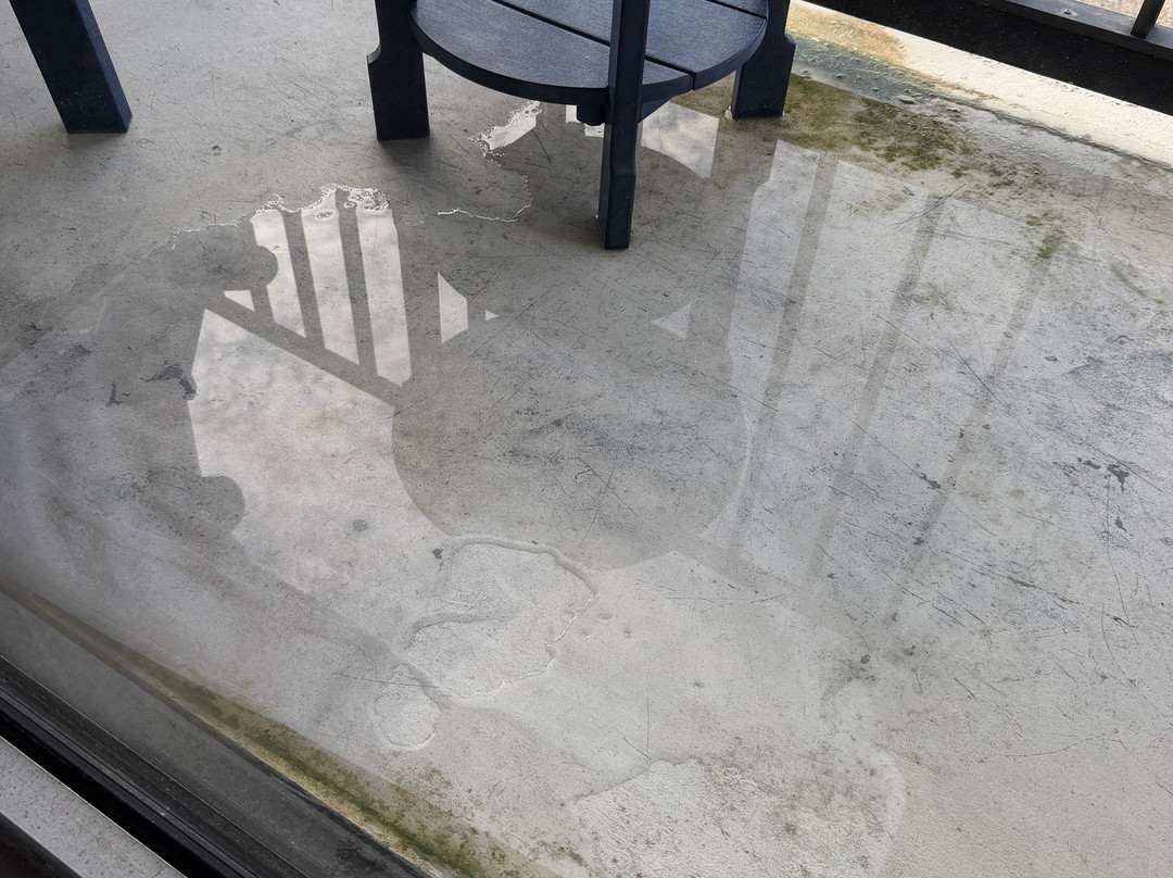 水晶海岸海滨酒店主图