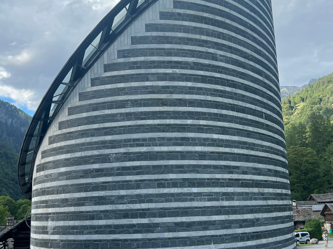 La Chiesa Di San Giovanni Battista-Mogno必去景点
