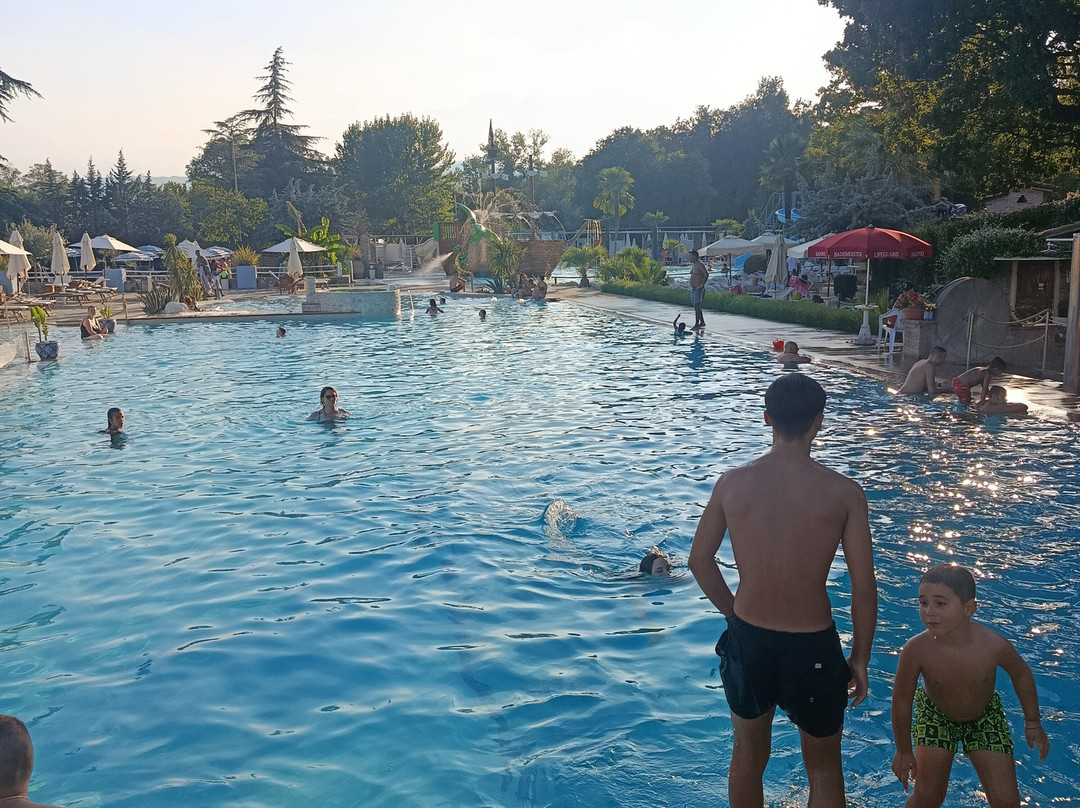 Piscine Molinazzo-Lesignano de' Bagni必去景点