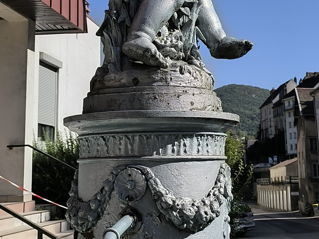 Fontaine de l'ange-Salins-les-Bains必去景点