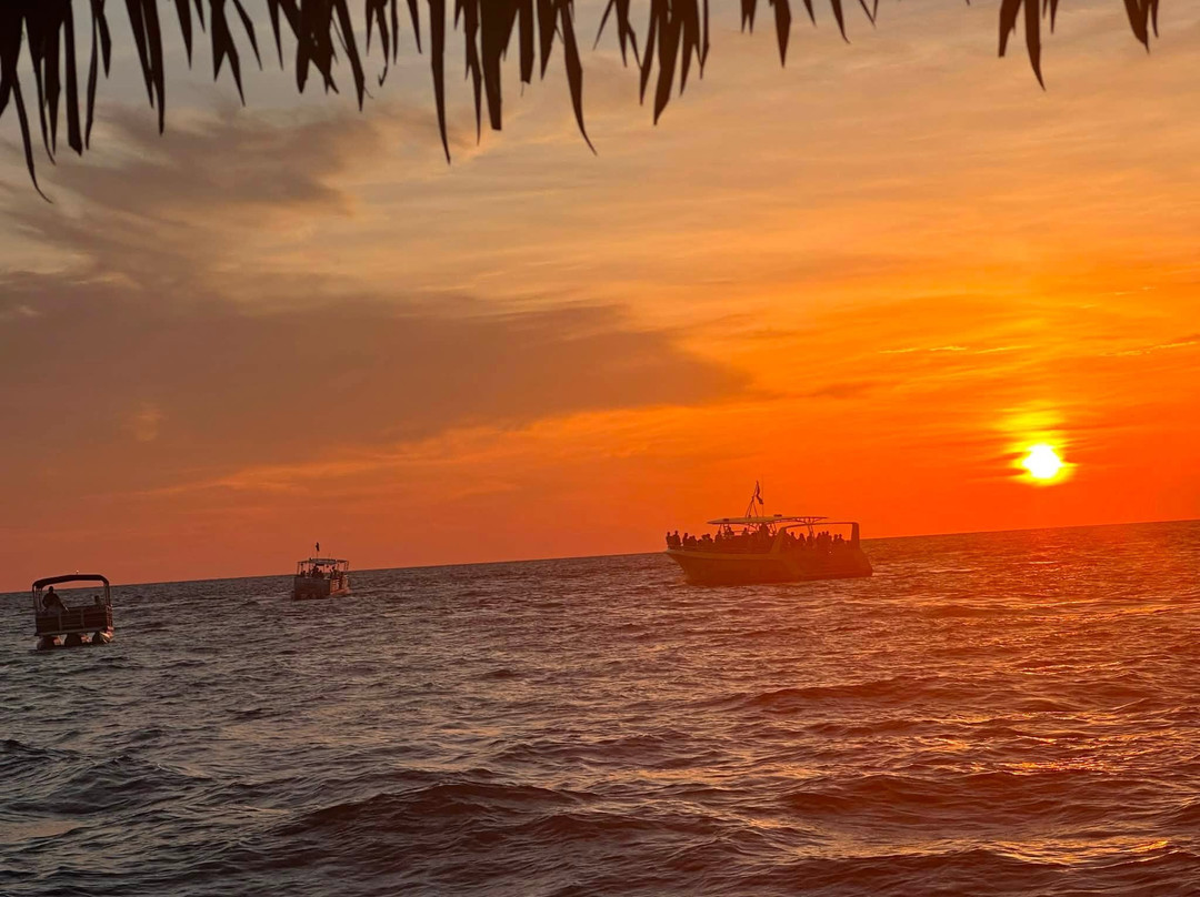 Paradise Adventures Catamarans and Watersports-巴拿马城海滩必去景点