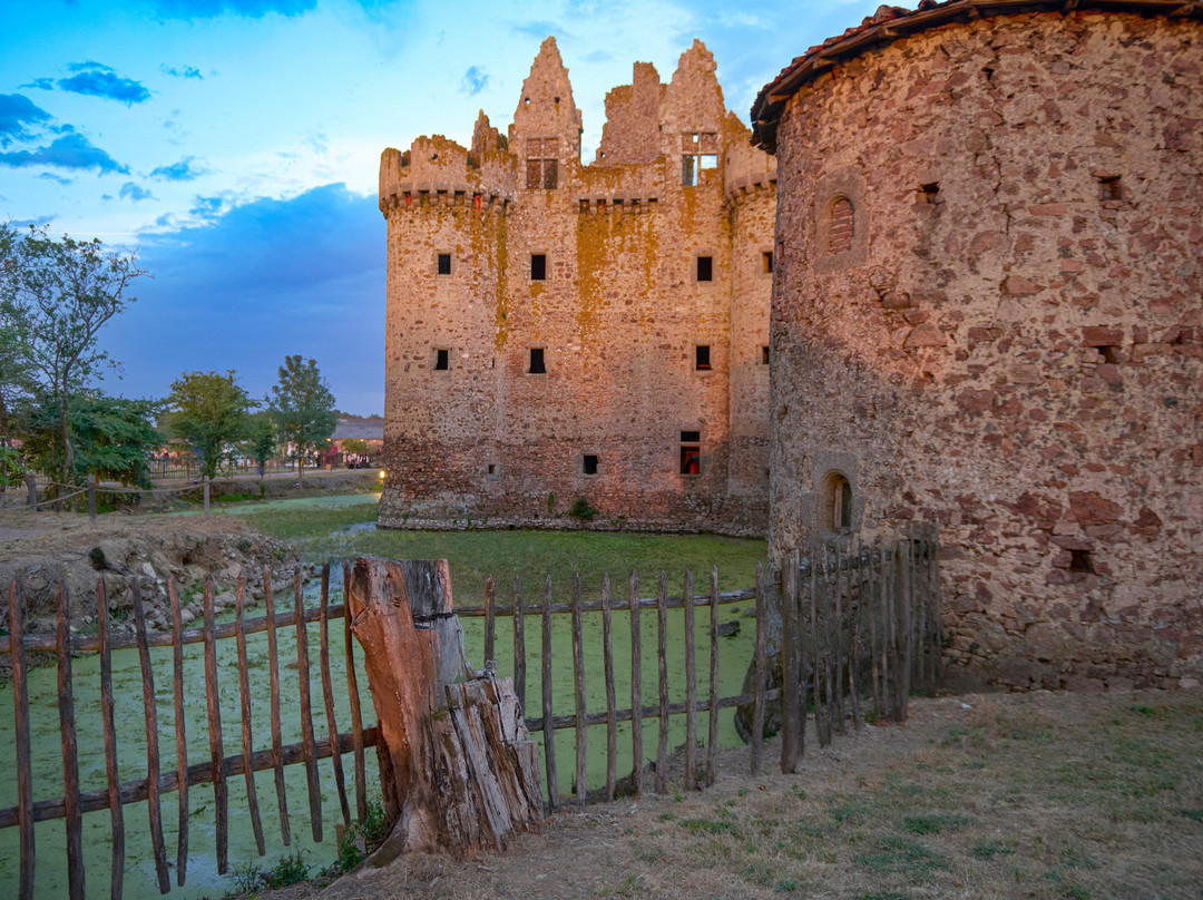 Chateau fort de l'Ebaupinay-Le Breuil-sous-Argenton必去景点