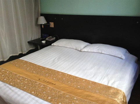 民鑫快捷酒店主图