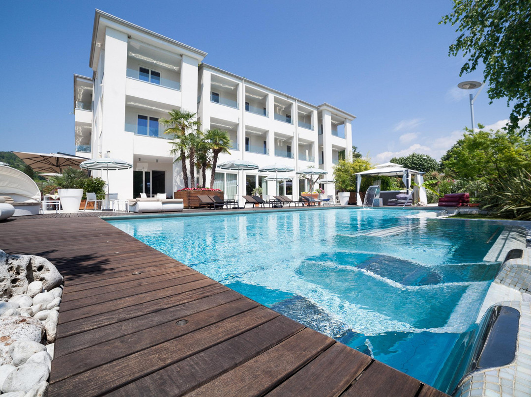 加尔达酒店住宿-Tobago Hotel