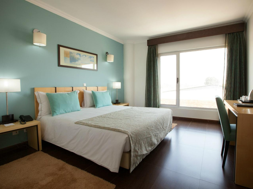 Luna Hotel Zombo