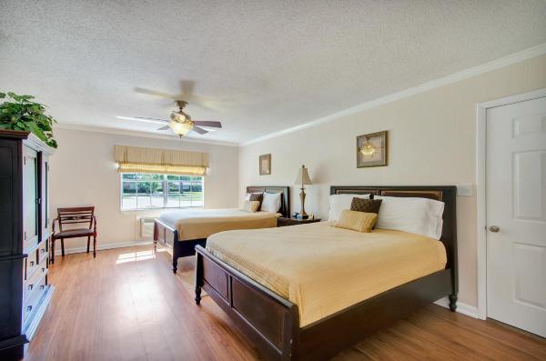 Cottage On The Green-官方