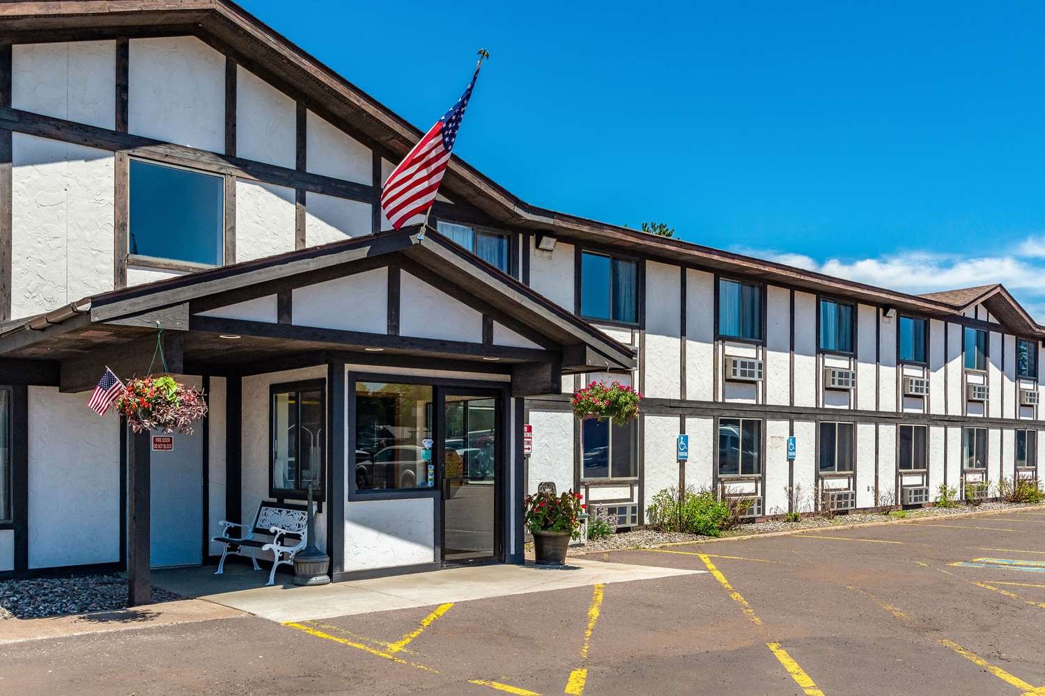 Magnuson Hotel Ironwood-官方