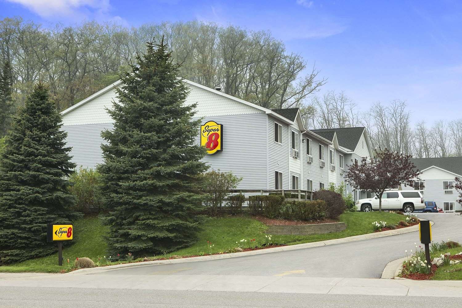 Super 8 by Wyndham Manistee-官方