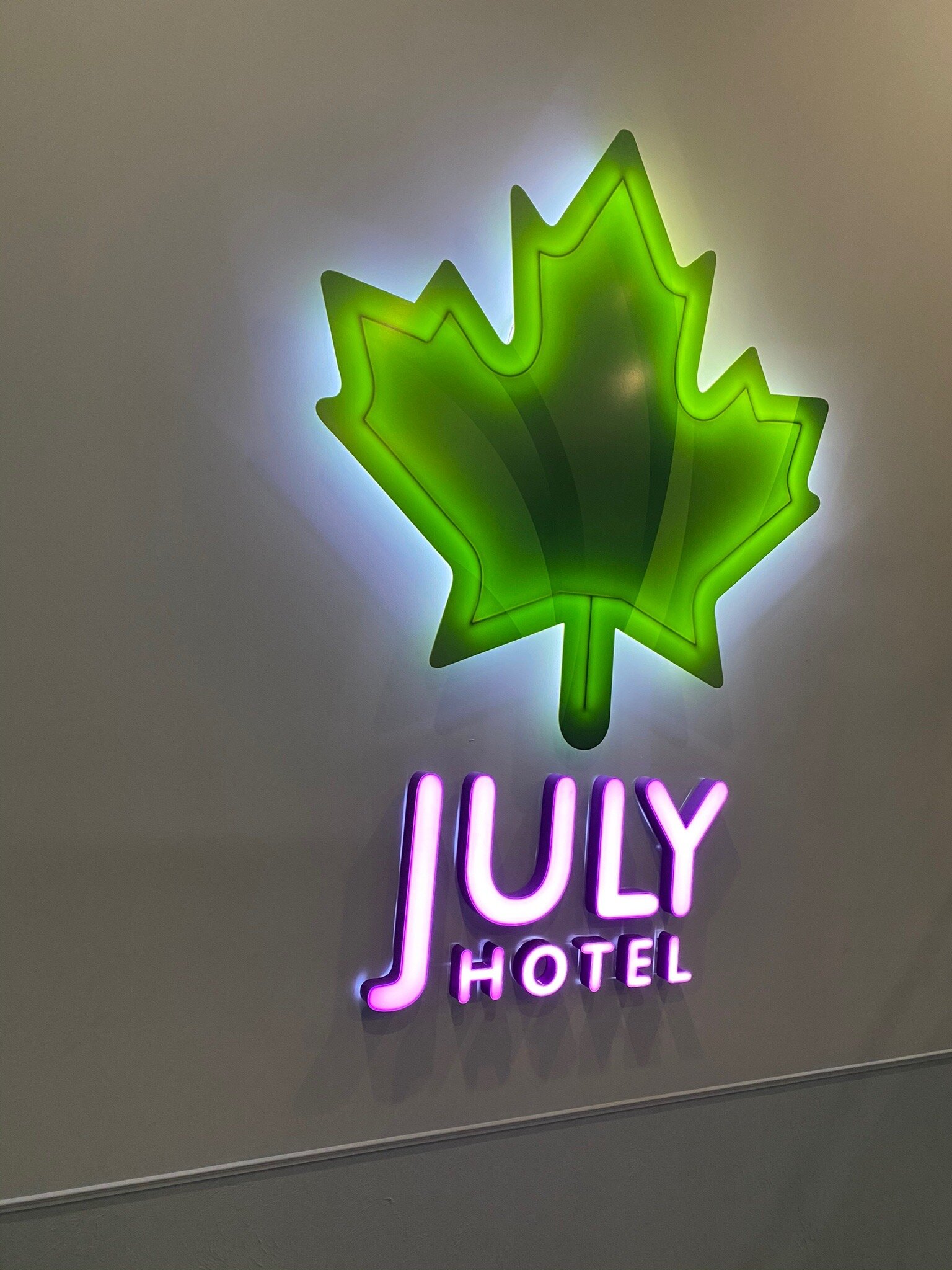 July Hotel-官方
