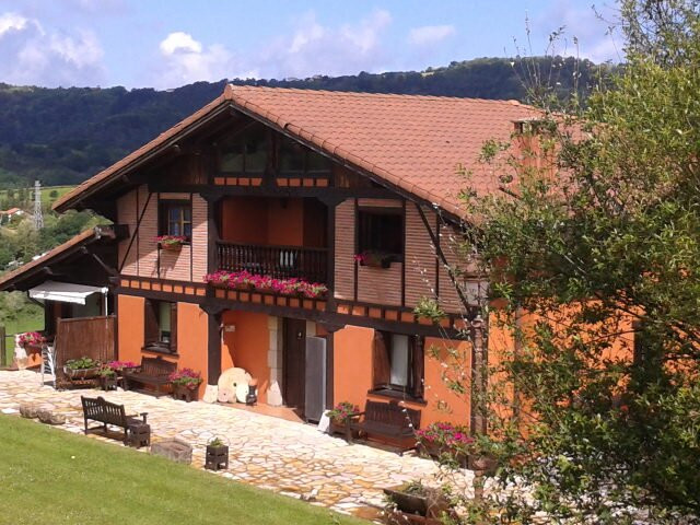 拉萨尔特酒店住宿-Casa Rural Kanpoeder