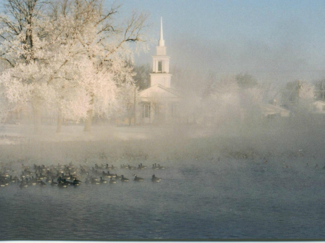 Flat Rock旅游景点-Castalia Pond