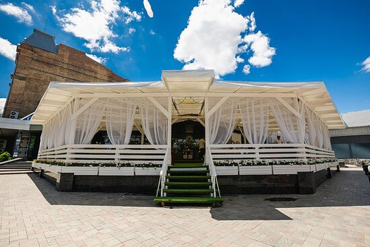 RK Yuzhnoi Kukhni Khurma i Mandarin