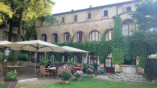Albergo Ristorante Santa Chiara主图