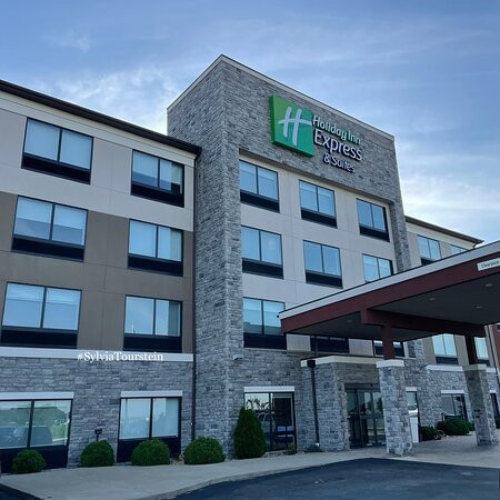 Holiday Inn Express & Suites Uniontown By IHG主图