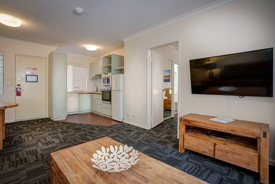 布罗德沃特公寓酒店主图