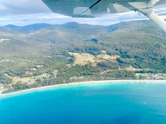 Island Scenic Flights景点图片