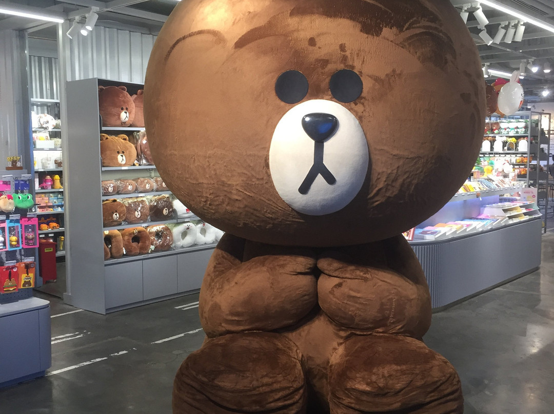 Line friends LINE FRIENDS CAFE STORE Fuxing SOHO