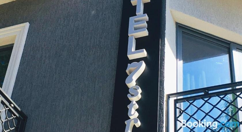 Mini Hotel 7 Street主图