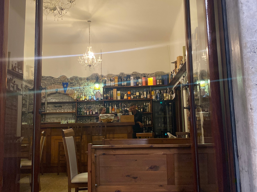 Madame Bovary Cocktails Bar E Ristorante