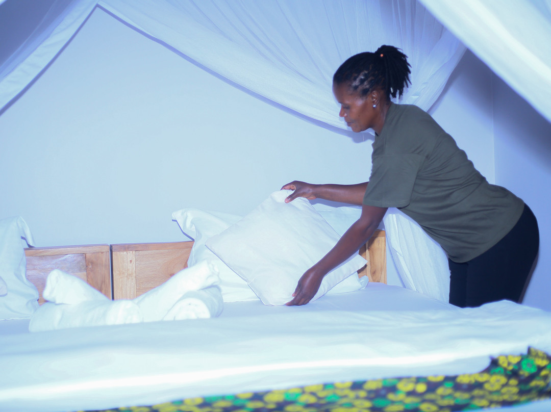 Meru Xenrise Lodge