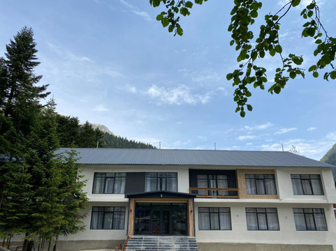 Dombay Winter Hall Hotel