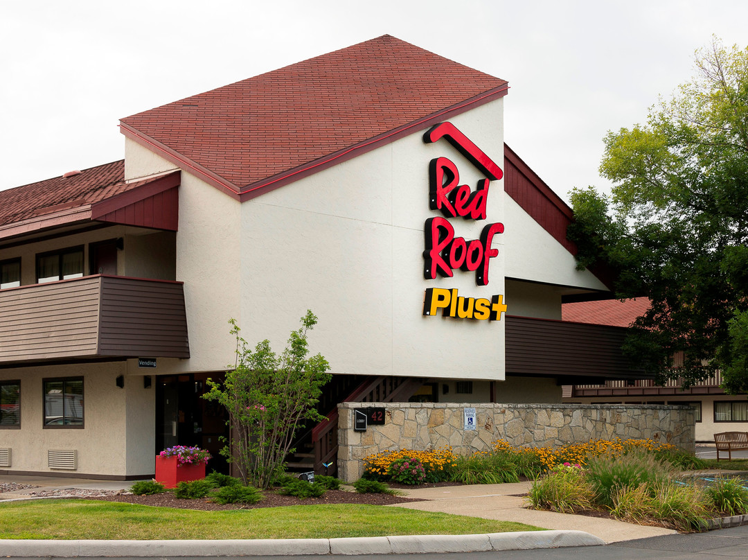 Robinson酒店住宿-Red Roof PLUS+ Pittsburgh South Airport