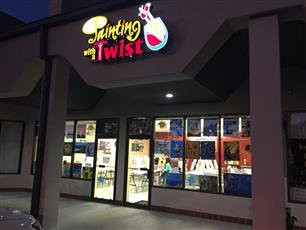 Painting with a Twist-玛丽湖必去景点