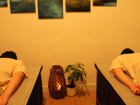 Aruksa Thai Massage-马德里必去景点