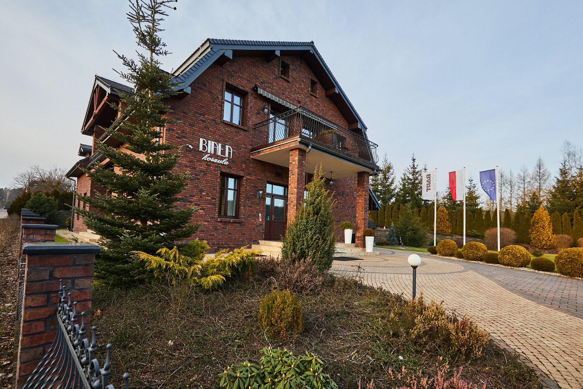 Biała Koszula Pension-官方