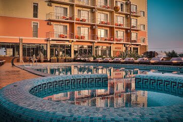 Gavan Beach Club Resort主图