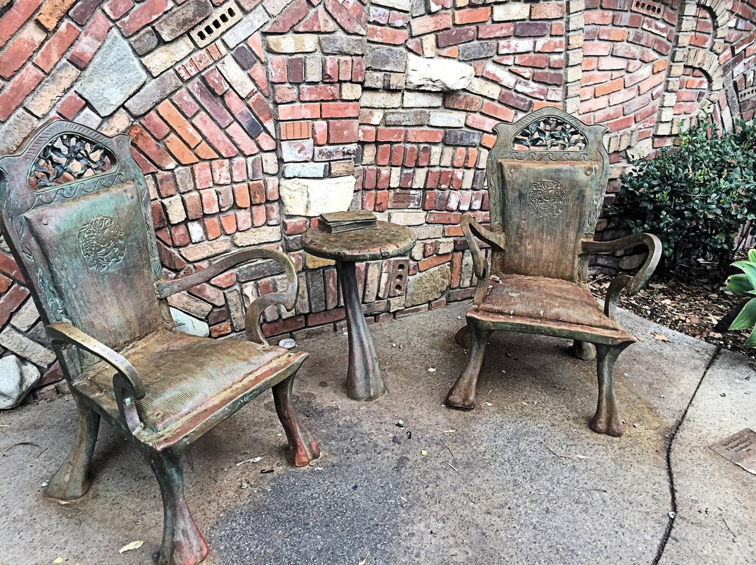 Brown's Park-拉古纳海滩必去景点