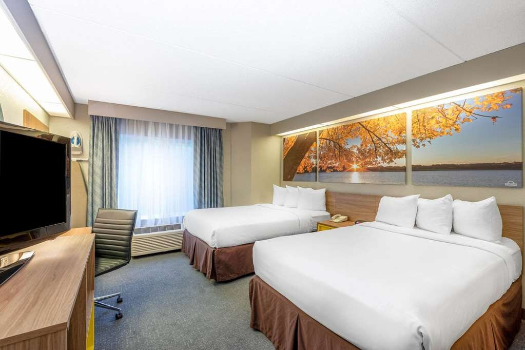 Days Inn by Wyndham Eagan Minnesota near Mall of America主图