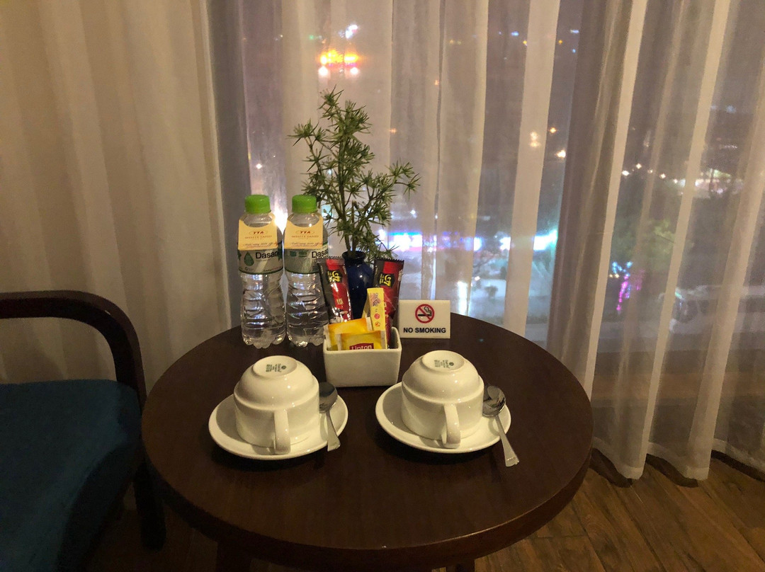 岘港白雪酒店主图