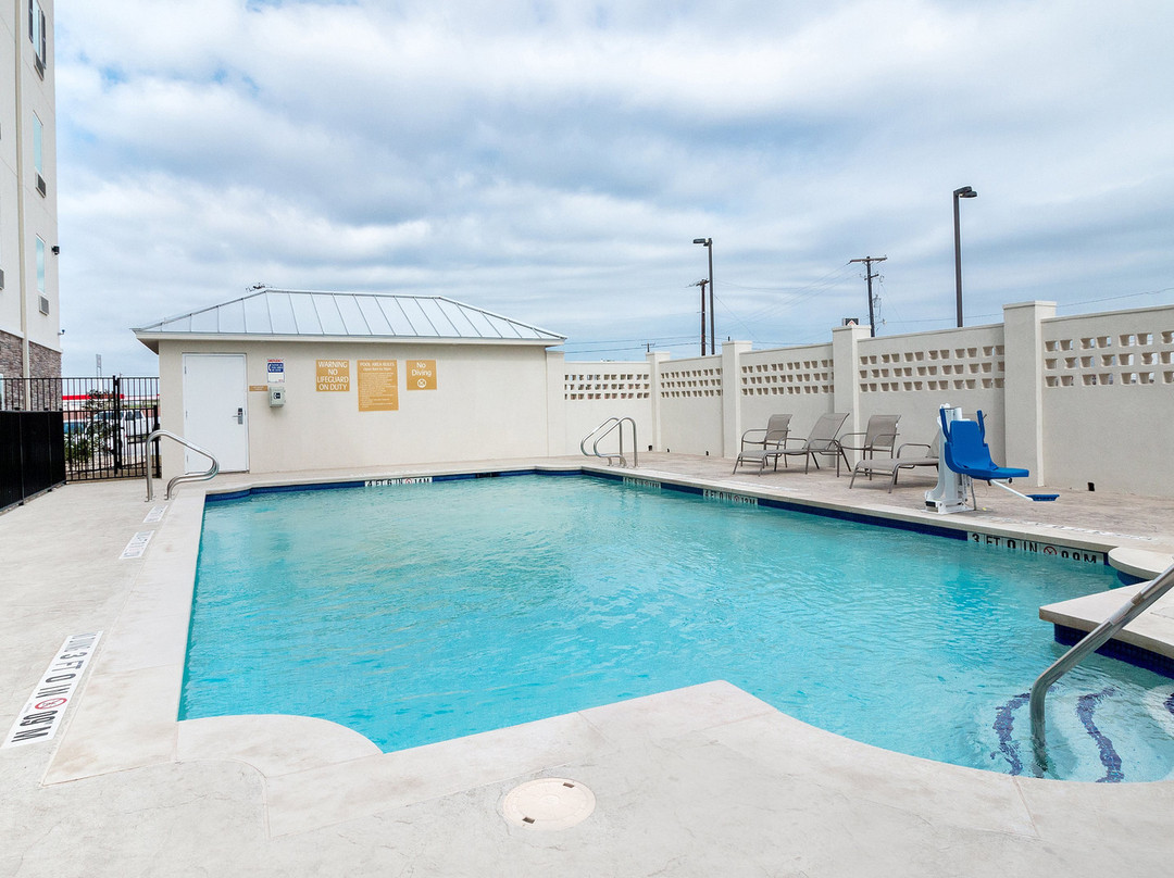 Candlewood Suites Waco By IHG主图