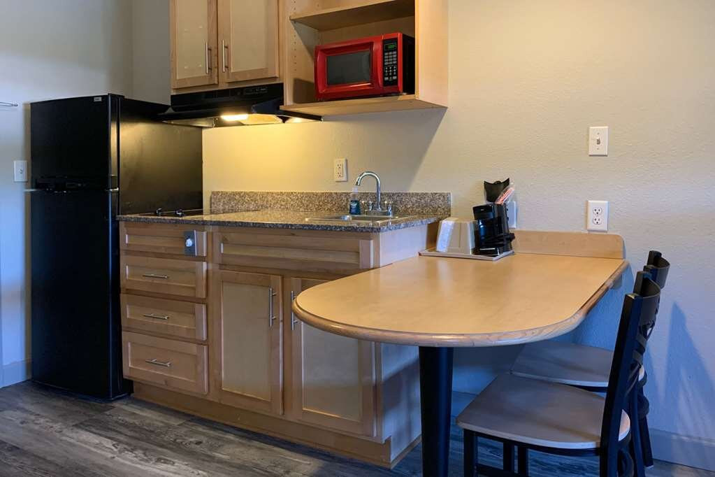 Suburban Extended Stay Hotel Near Panama City Beach主图