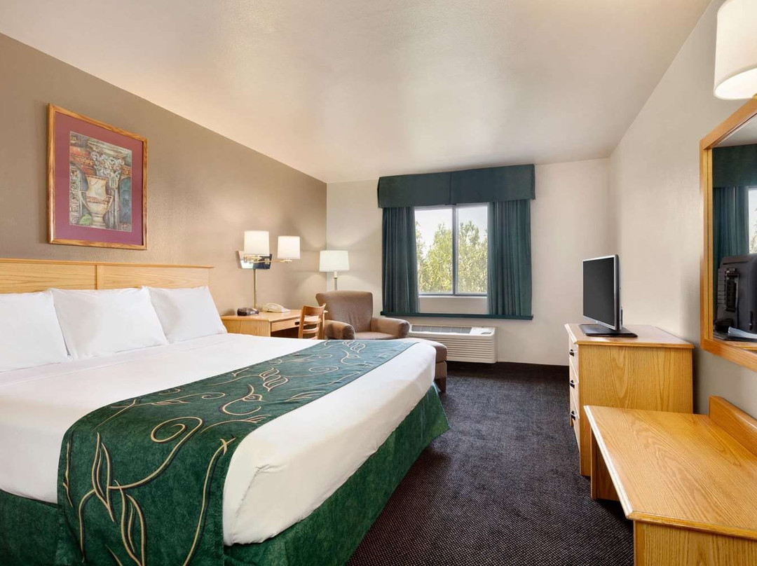 Travelodge by Wyndham Yermo主图