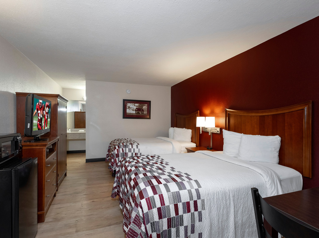 贝斯特韦斯特多森旅馆&套房酒店主图